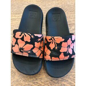Reef kids slides size 4